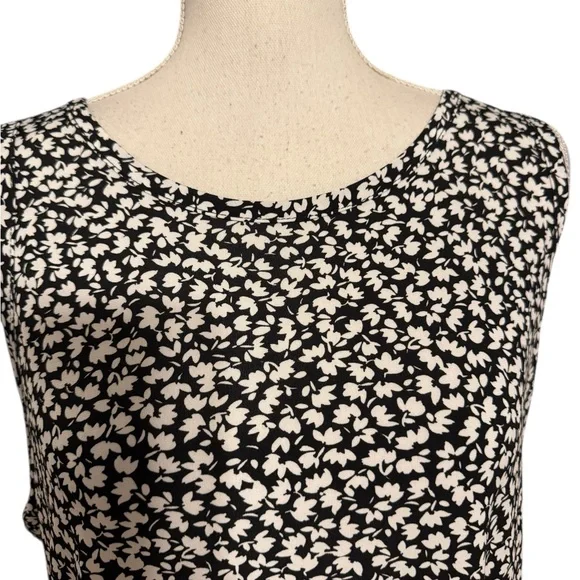 ❤️Vince Camuto Black/White Print Top/Shell Back Detail SZ: LARGE/PETITE #R - Picture 3 of 9